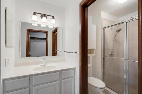 10451 Greenbrier Road Minnetonka MN 55305
