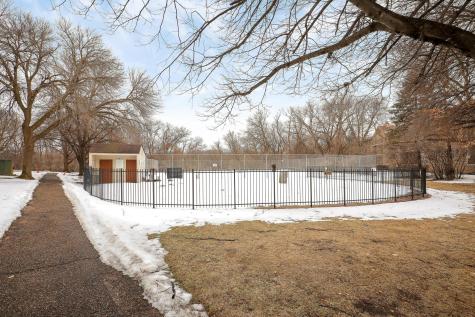 10451 Greenbrier Road Minnetonka MN 55305