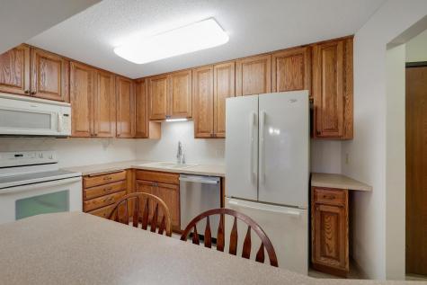 10451 Greenbrier Road Minnetonka MN 55305