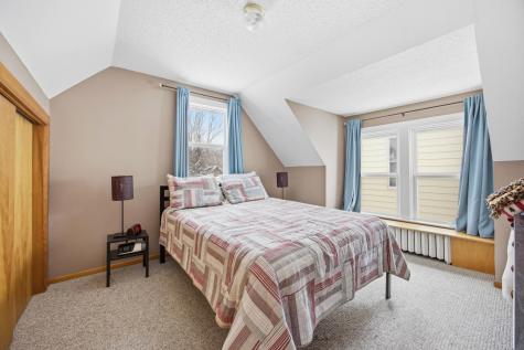 1641 8th Avenue S Fargo ND 58103