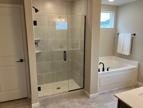 10398 Mcgregor Boulevard Woodbury MN 55129