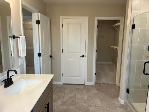 10398 Mcgregor Boulevard Woodbury MN 55129