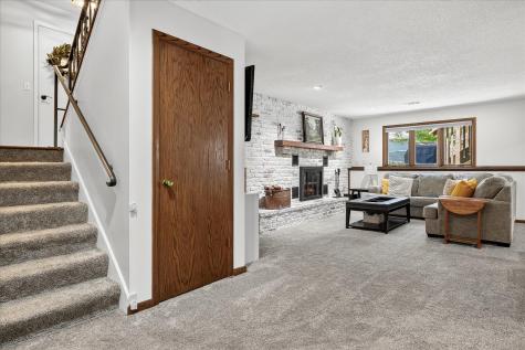 2405 Quinwood Lane N Plymouth MN 55441
