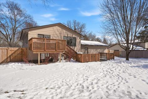 2405 Quinwood Lane N Plymouth MN 55441