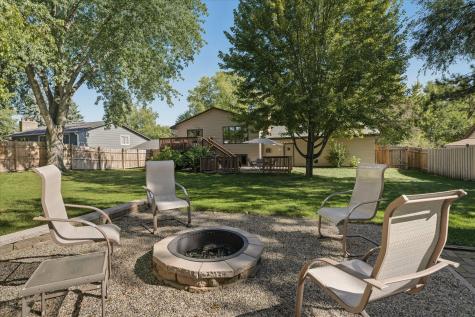 2405 Quinwood Lane N Plymouth MN 55441