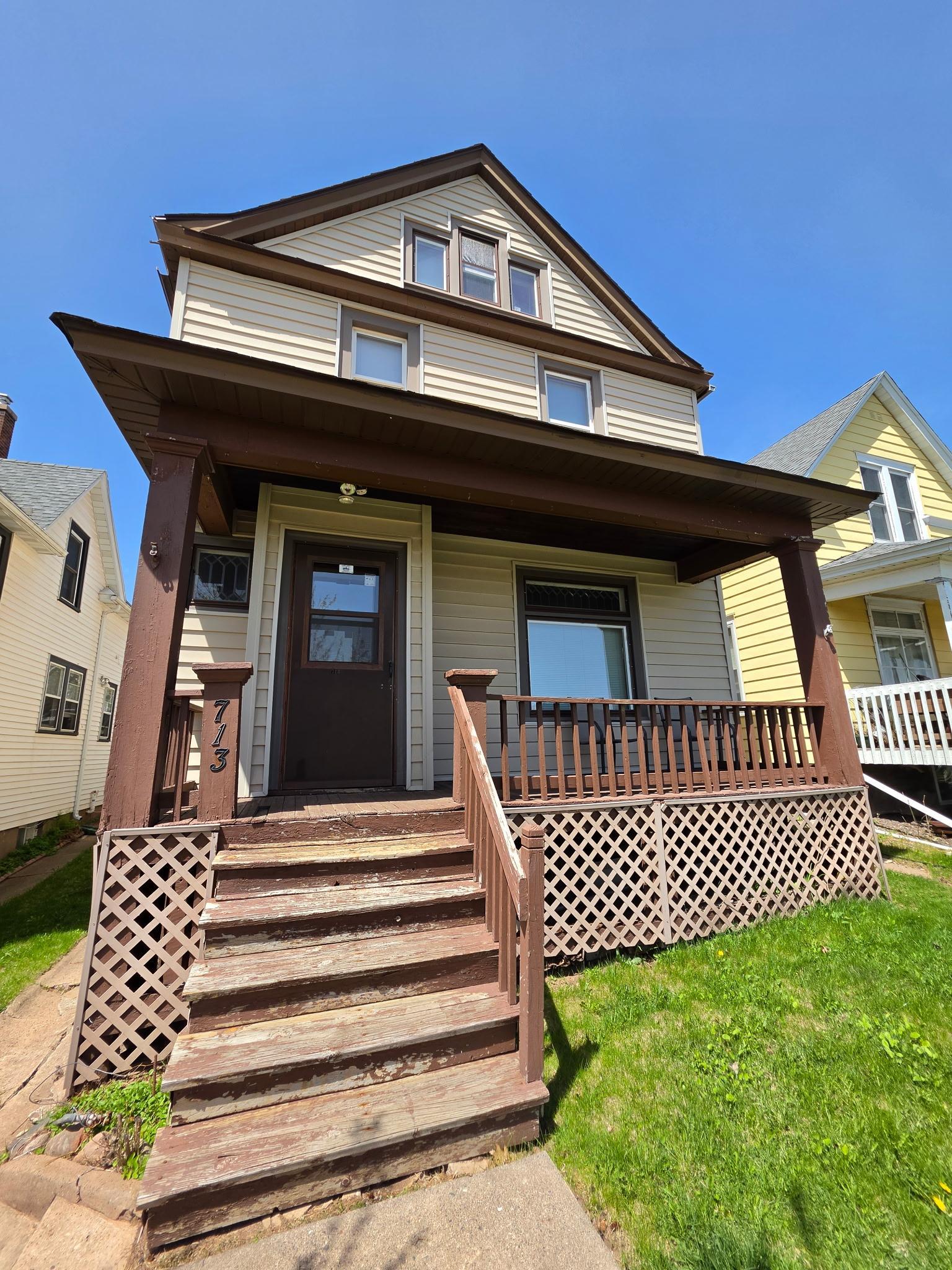 713 E 7th Street Duluth MN 55805