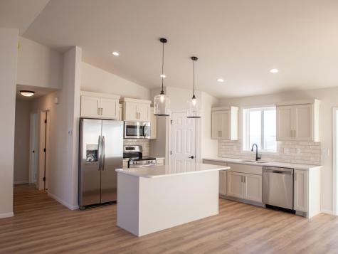 814 2 Avenue S Horace ND 58047