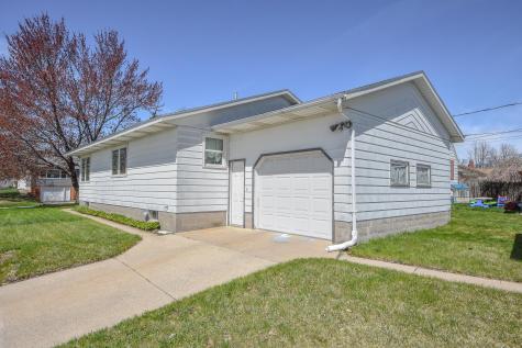 702 28th Avenue N Saint Cloud MN 56303