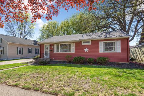 914 S Elm Avenue Owatonna MN 55060