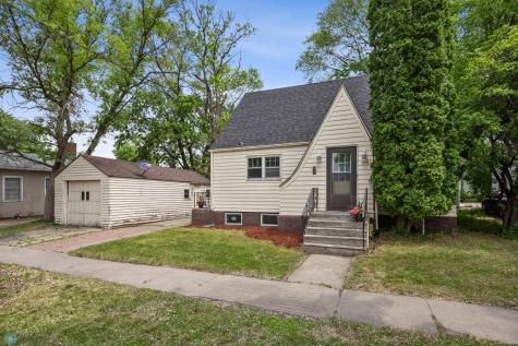 310 10th Street S Moorhead MN 56560
