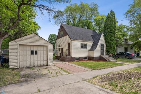 310 10th Street S Moorhead MN 56560