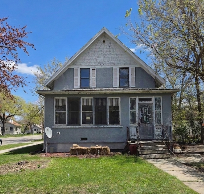 609 10th Street N Fargo ND 58102