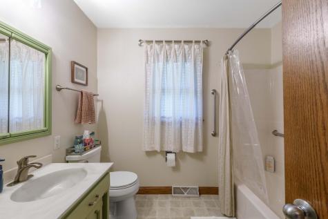 533 Maple Lane Moorhead MN 56560