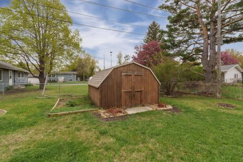 533 Maple Lane Moorhead MN 56560