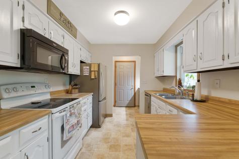 533 Maple Lane Moorhead MN 56560