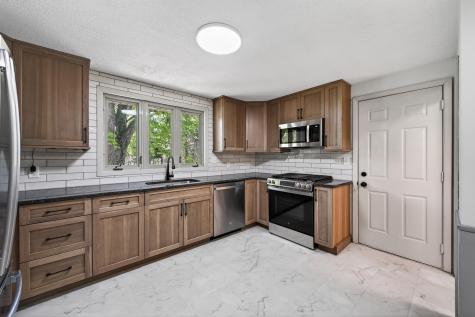1357 County Road H2 White Bear Lake MN 55110
