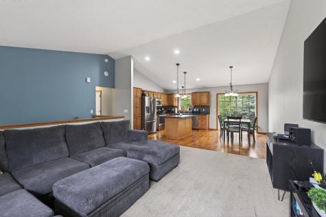 14611 Boxwood Path Rosemount MN 55068