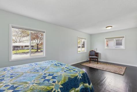 5841 Boone Avenue N New Hope MN 55428