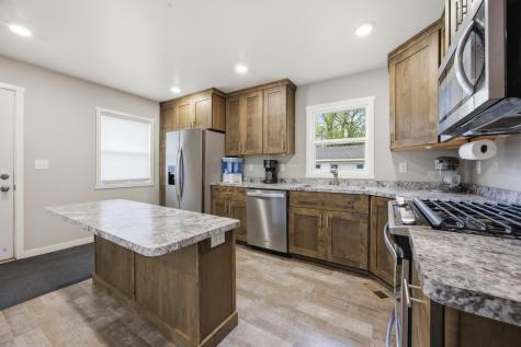 911 18th Street N Moorhead MN 56560