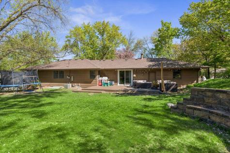 1105 Lakeview Drive Burnsville MN 55337