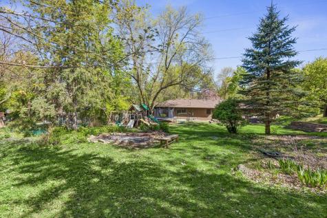 1105 Lakeview Drive Burnsville MN 55337