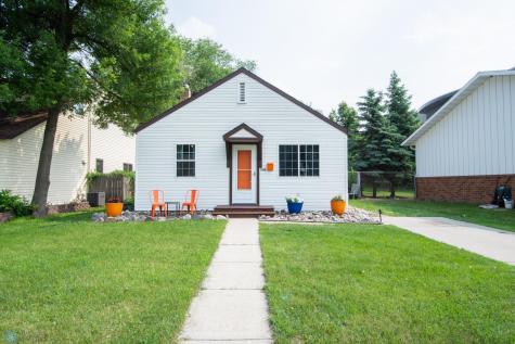 1530 11th Avenue S Fargo ND 58103