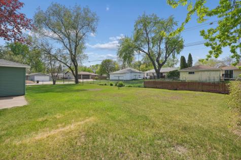 8774 Hale Avenue S Cottage Grove MN 55016