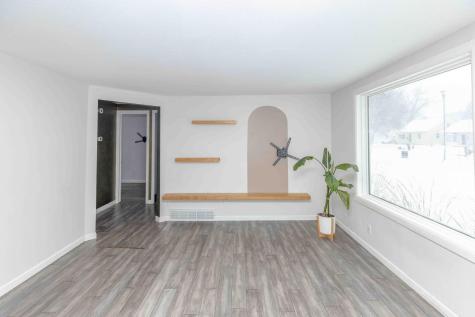 1410 14 1/2 Street S Fargo ND 58103