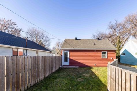 1410 14 1/2 Street S Fargo ND 58103
