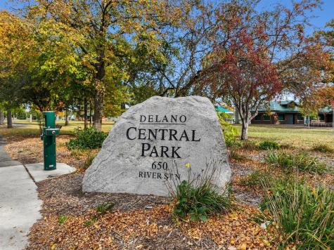 919 Greenlawn Avenue W Delano MN 55328