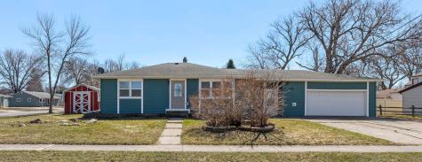 1409 13th Avenue N Moorhead MN 56560