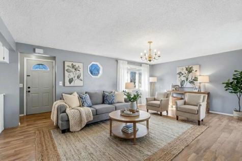 5705 Washington Street NE Fridley MN 55432