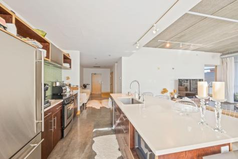 345 6th Avenue N Minneapolis MN 55401