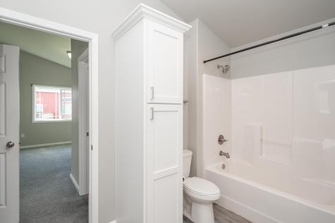 2042 12 Street W West Fargo ND 58078