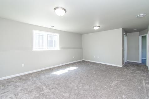 2042 12 Street W West Fargo ND 58078