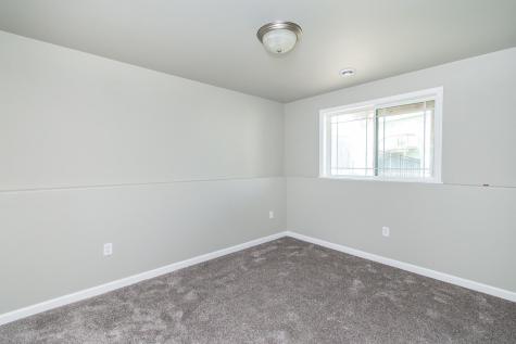 2042 12 Street W West Fargo ND 58078