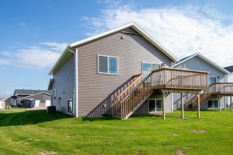 2042 12 Street W West Fargo ND 58078