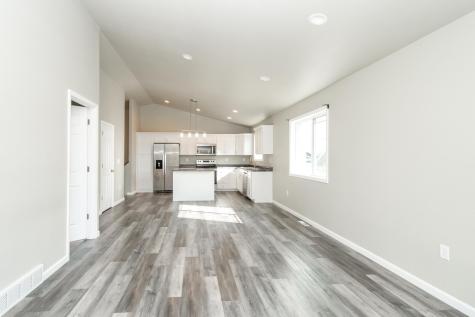 2042 12 Street W West Fargo ND 58078