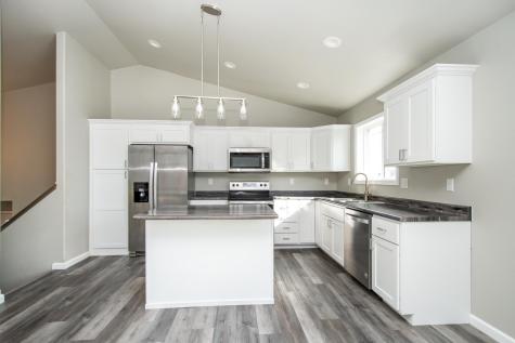 2042 12 Street W West Fargo ND 58078