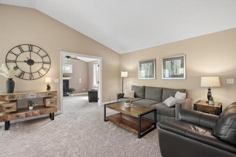 10105 180th Avenue NW Elk River MN 55330