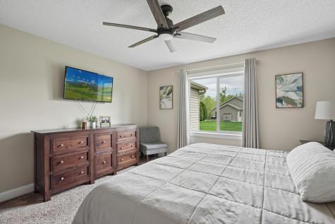 10105 180th Avenue NW Elk River MN 55330