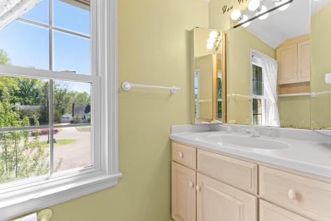 827 10 1/2 Street SW Rochester MN 55902