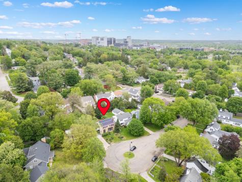 827 10 1/2 Street SW Rochester MN 55902