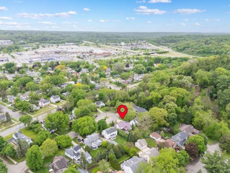 827 10 1/2 Street SW Rochester MN 55902
