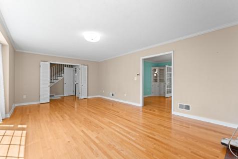 827 10 1/2 Street SW Rochester MN 55902