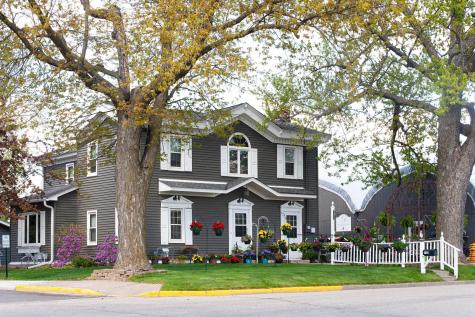 438 W Kinne Street Ellsworth WI 54011