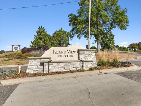 313 Sunflower Circle Waconia MN 55387