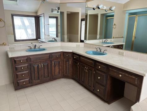 12521 Homestead Drive Hugo MN 55110