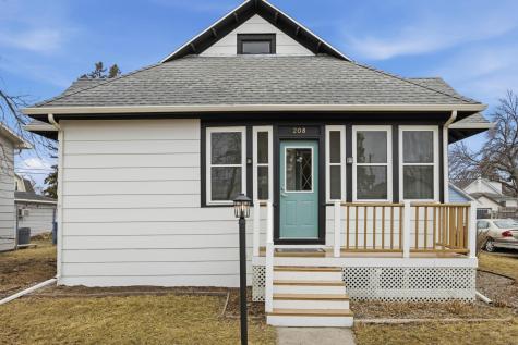 208 1 Avenue SE Dilworth MN 56529