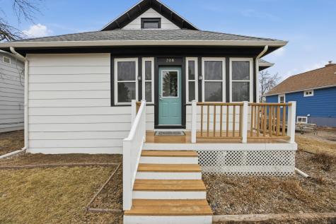 208 1 Avenue SE Dilworth MN 56529